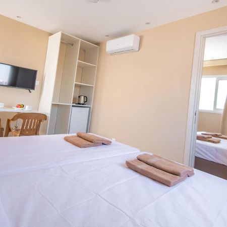 Marisa Napa Suites Ajía Nápa Kültér fotó