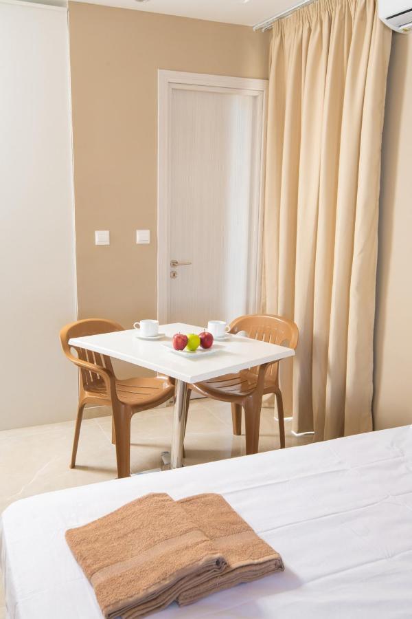 Marisa Napa Suites Ajía Nápa Kültér fotó