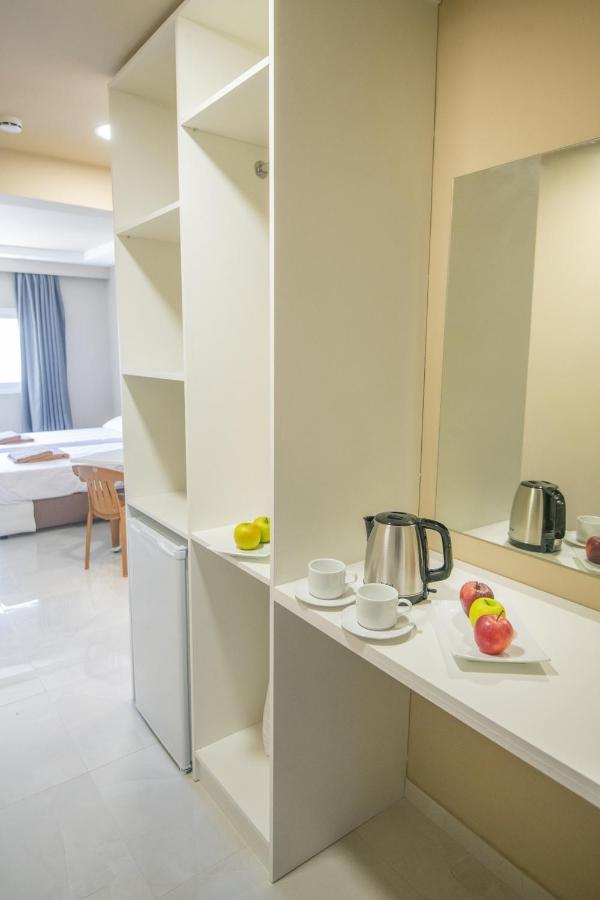 Marisa Napa Suites Ajía Nápa Kültér fotó